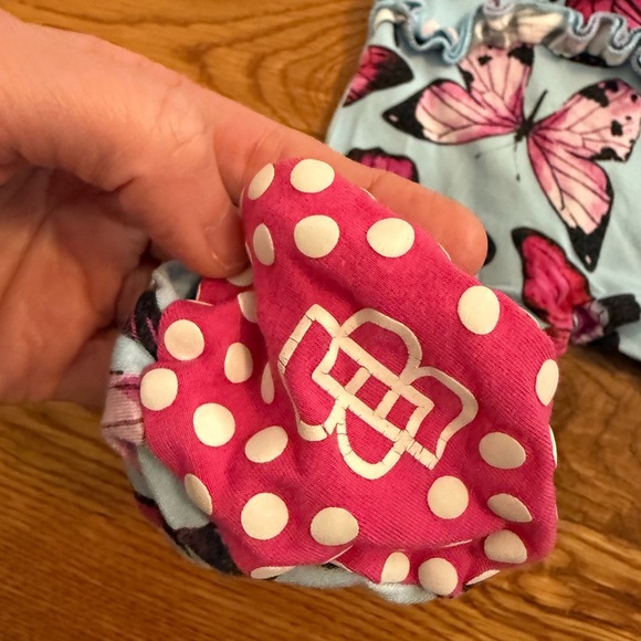 Little Bum Bums Baby Girl Butterfly Pajamas size 9-12 Months - Picture 6 of 9